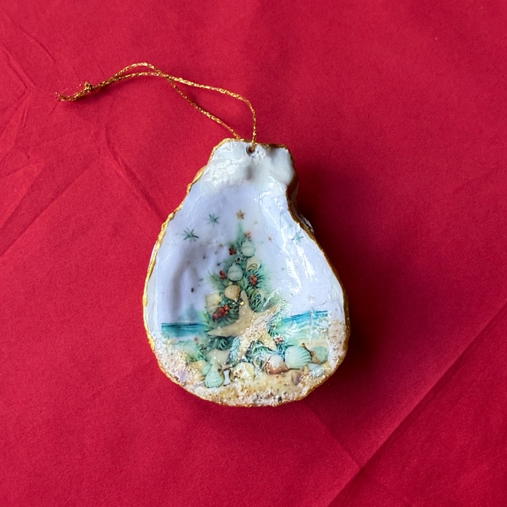 Holiday Tree Ornament with Starfish Accent
